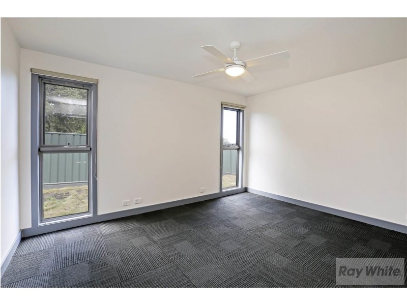 Unit 3/90 Station Lake Road, Lara VIC 3212