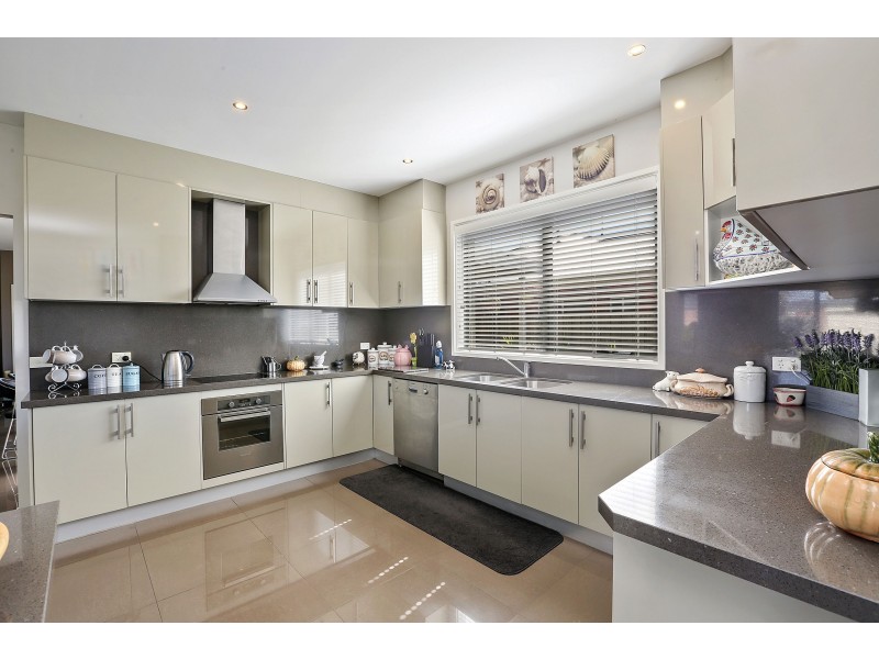 22-24 Haugh Street, Lovely Banks VIC 3221