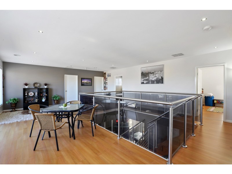 22-24 Haugh Street, Lovely Banks VIC 3221