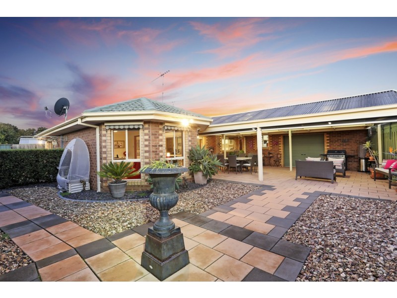 9 Sten Court, Corio VIC 3214