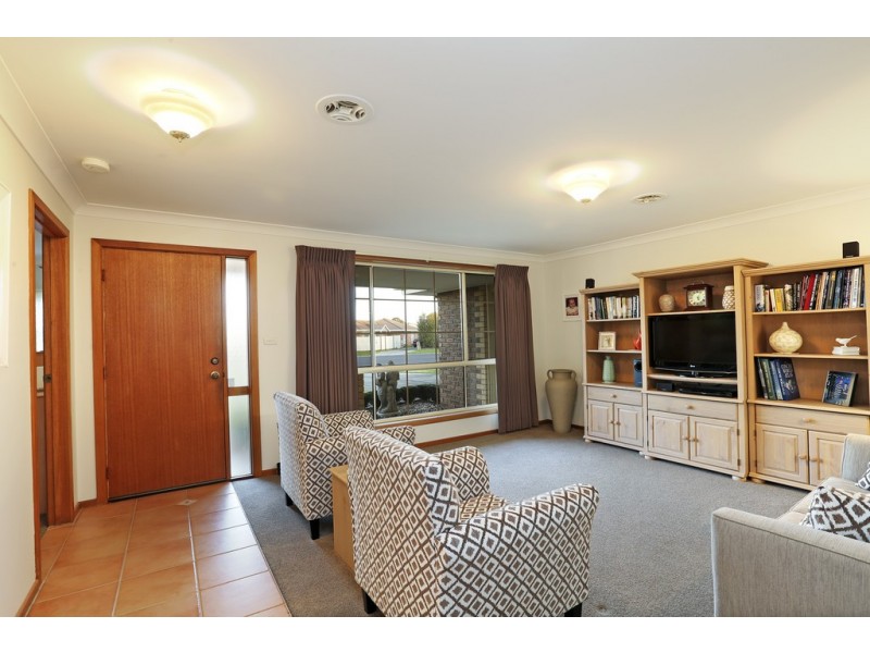 9 Sten Court, Corio VIC 3214