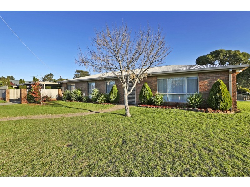 64 Benjamin Drive, Lara VIC 3212