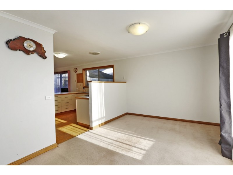 64 Benjamin Drive, Lara VIC 3212