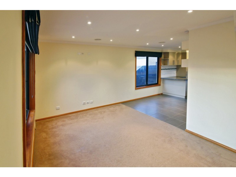 27 Atami Crescent, Corio VIC 3214