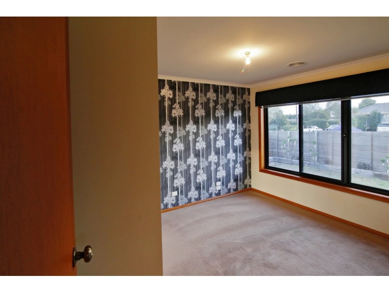 27 Atami Crescent, Corio VIC 3214