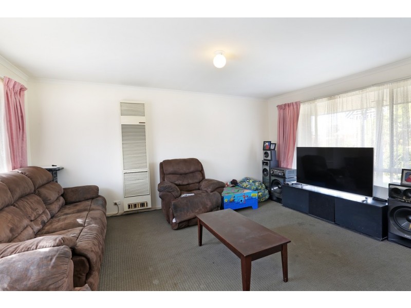 1, 2 and 3 / 80 Forest Road, Lara VIC 3212