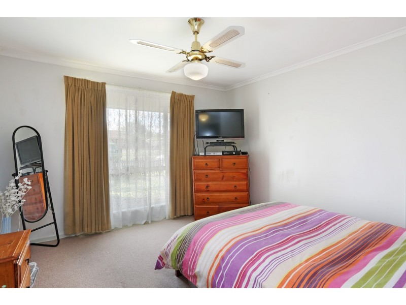 1, 2 and 3 / 80 Forest Road, Lara VIC 3212