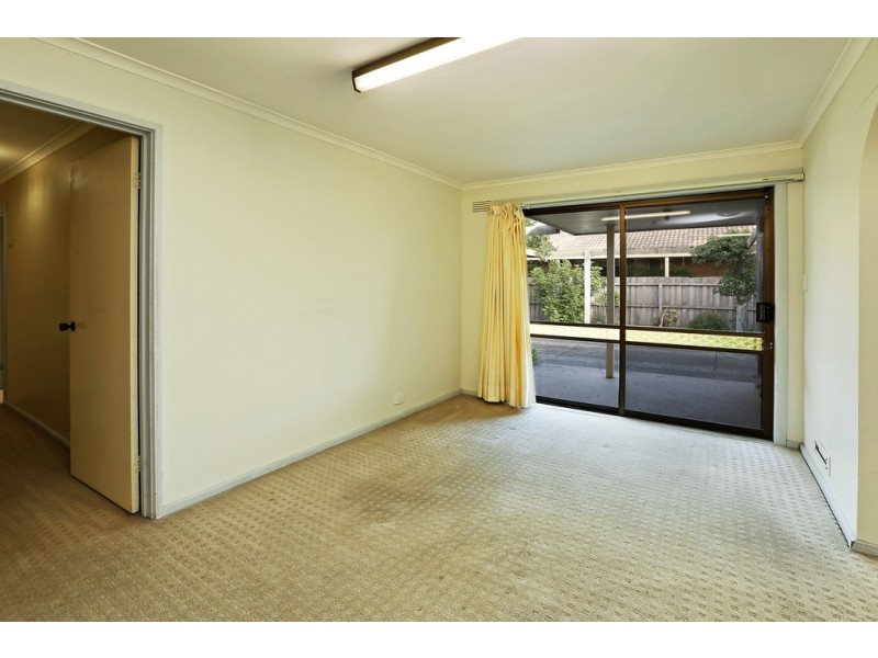 8 Kyema Drive, Lara VIC 3212