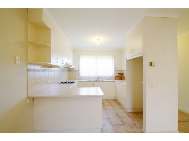 10 Clover Street, Lara VIC 3212