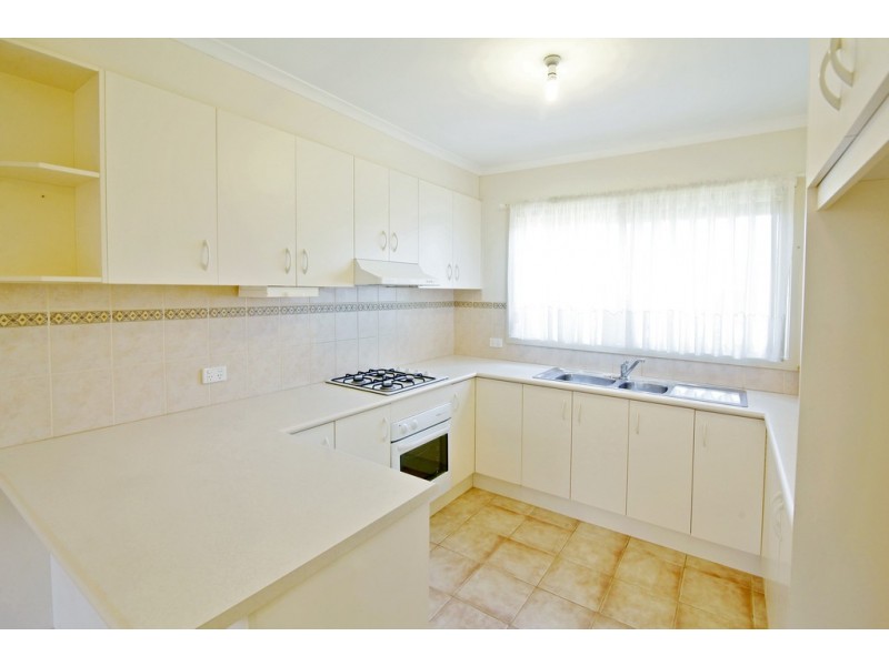 10 Clover Street, Lara VIC 3212