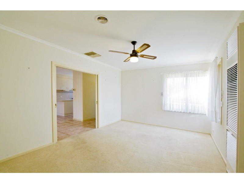 10 Clover Street, Lara VIC 3212