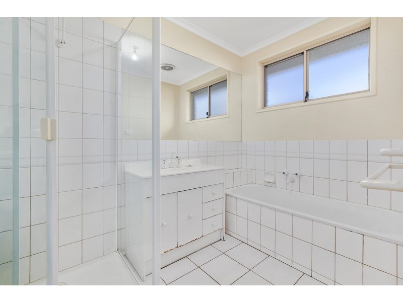2 Gindalbie Court, Lara VIC 3212