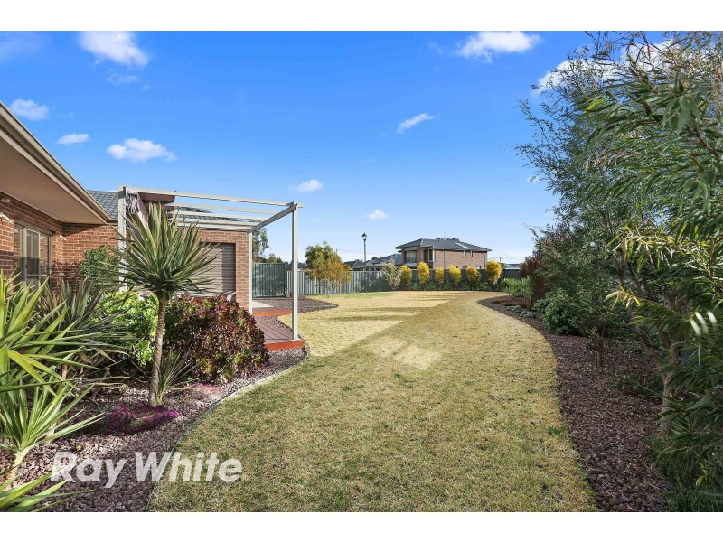 27-28 Kingfisher Court, Lara VIC 3212