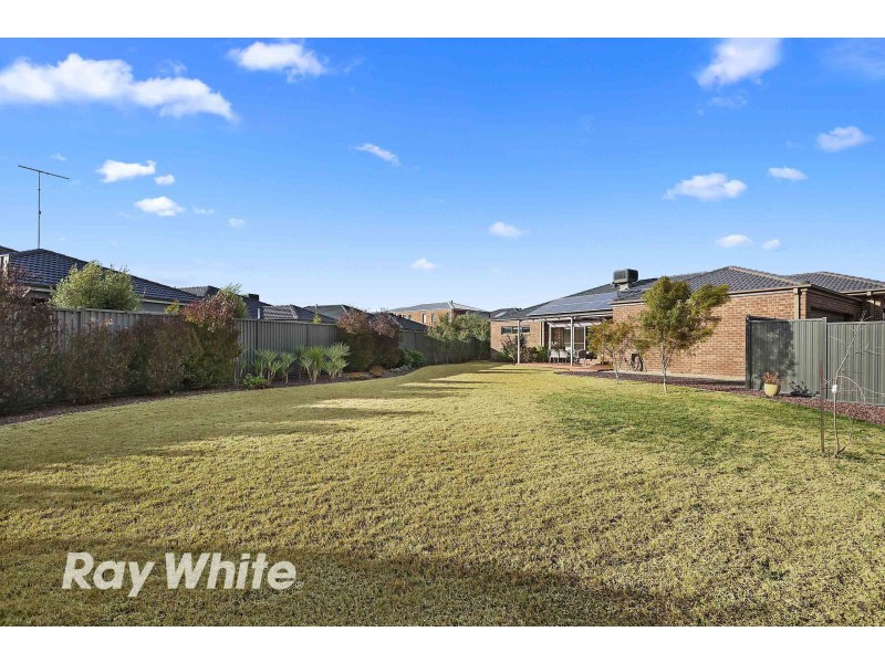 27-28 Kingfisher Court, Lara VIC 3212