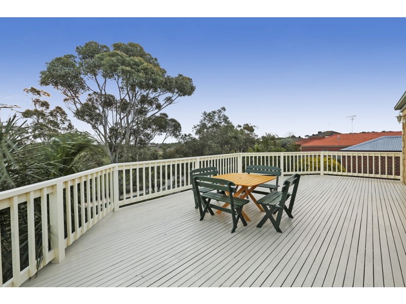 4 Duncan Drive, Lara VIC 3212