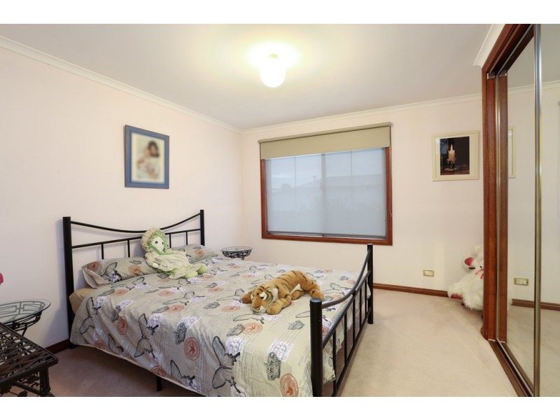 4 Duncan Drive, Lara VIC 3212