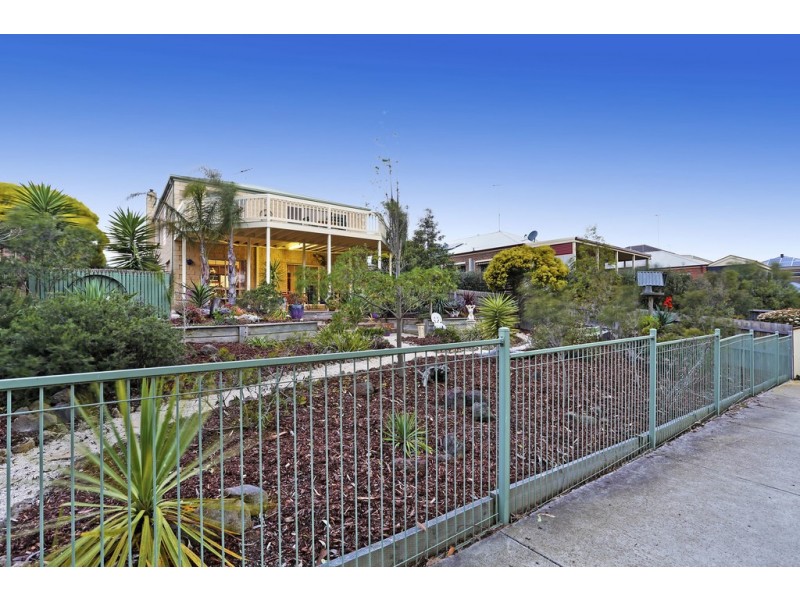 4 Duncan Drive, Lara VIC 3212