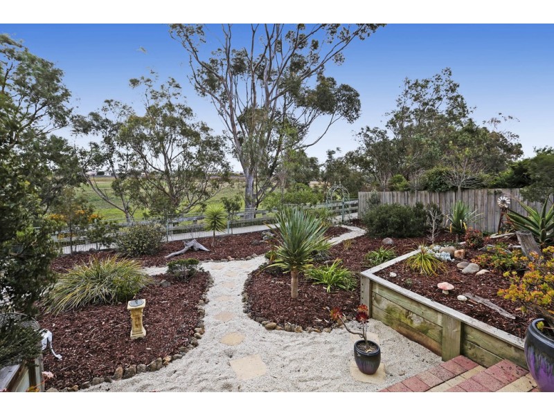 4 Duncan Drive, Lara VIC 3212
