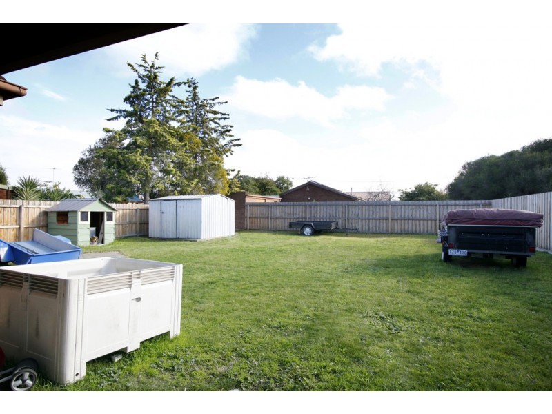 19 Waliki Court, Lara VIC 3212