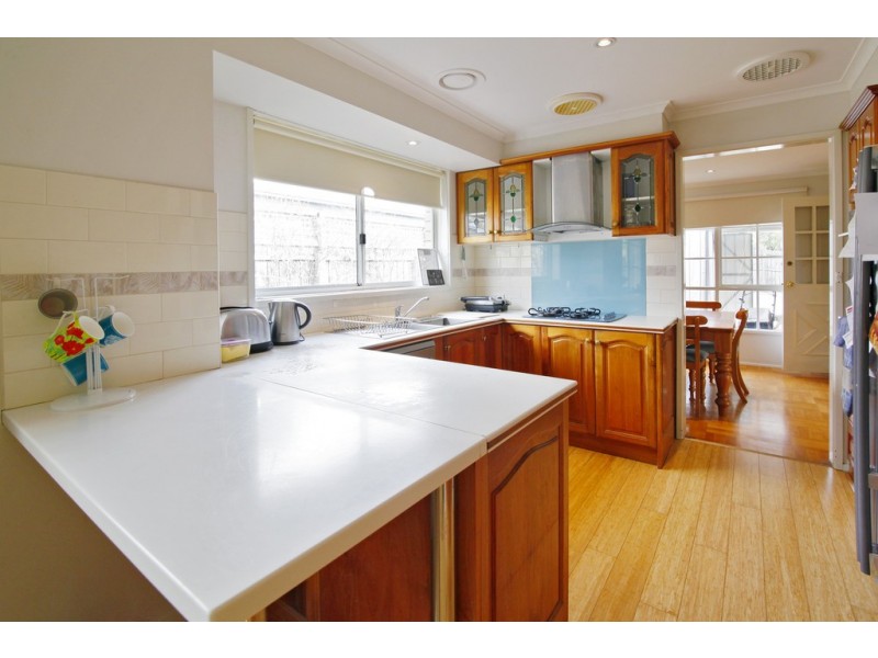 18 Oberon Drive, Belmont VIC 3216