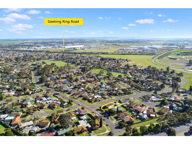 2 Fairbairn Drive, Corio VIC 3214