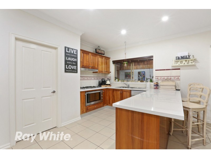 18 Raymond George Place, Lara VIC 3212