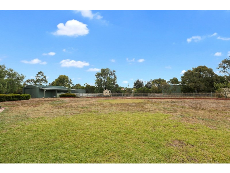 20 Nossal Court, Lara VIC 3212