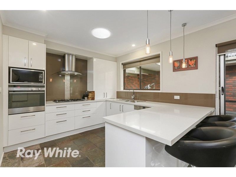 1 Currawong Court, Lara VIC 3212