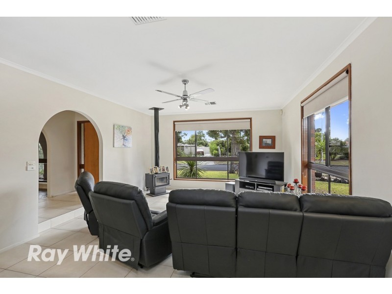 1 Currawong Court, Lara VIC 3212