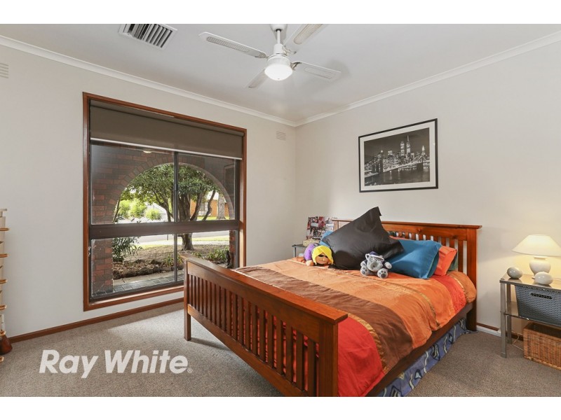 1 Currawong Court, Lara VIC 3212