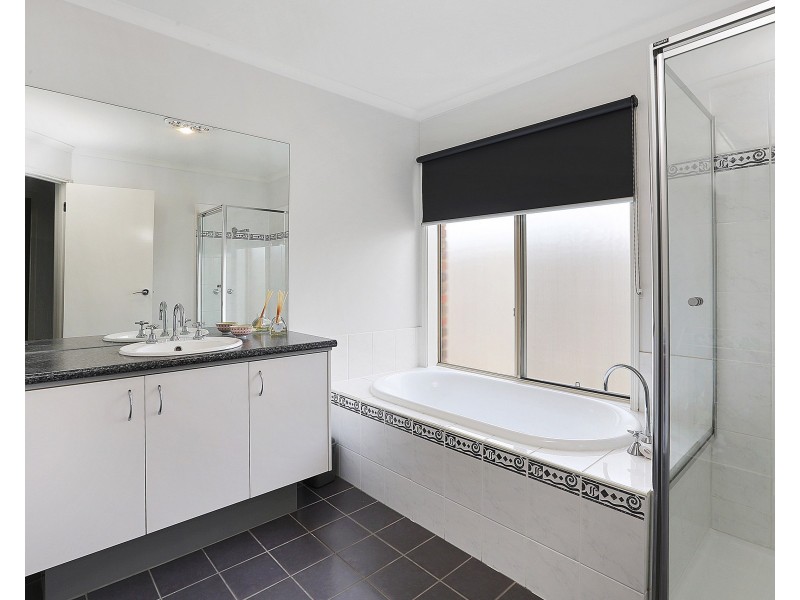 56 Buckingham Street, Lara VIC 3212