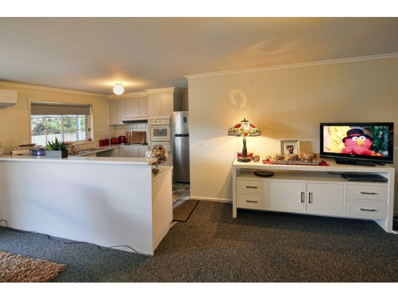 4/28 Cameron Crescent, Lara VIC 3212