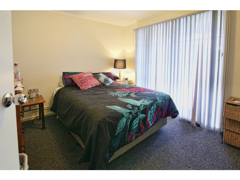 4/28 Cameron Crescent, Lara VIC 3212