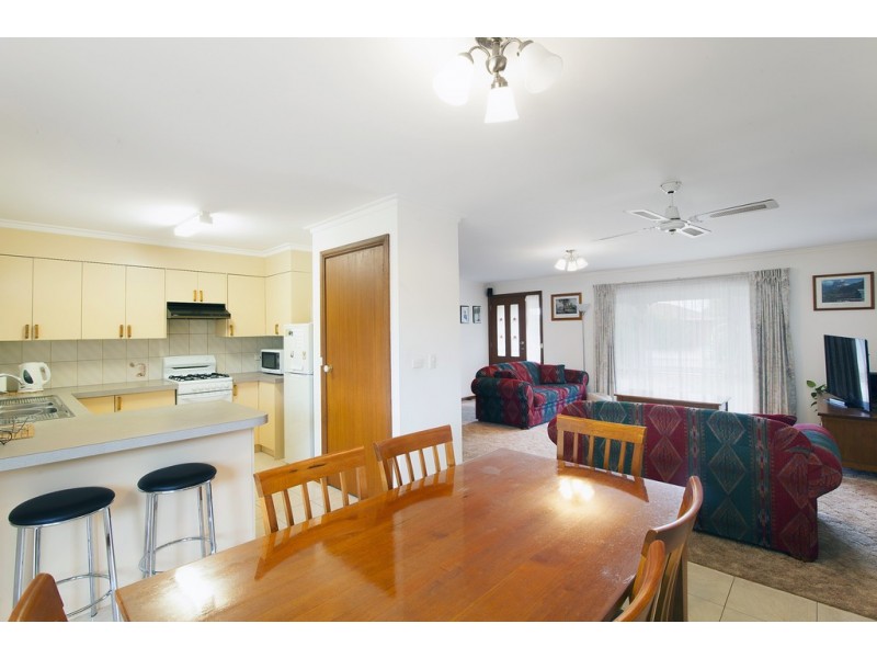 14 Bernard Court, Lara VIC 3212