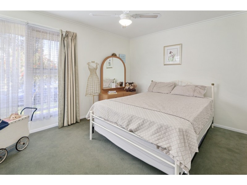 24 Fairfield Avenue, Belmont VIC 3216