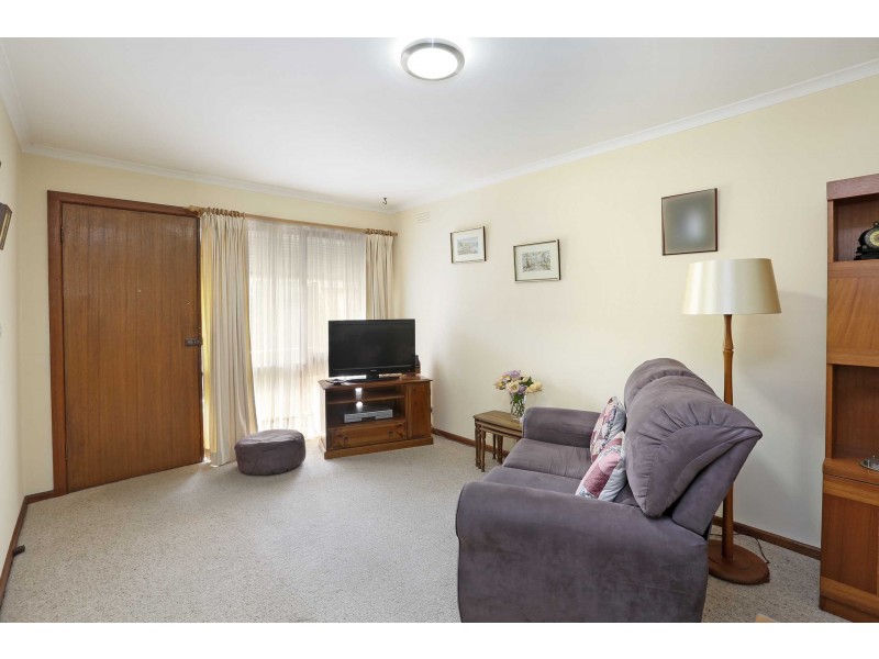 2/55 Teleta Crescent, Corio VIC 3214