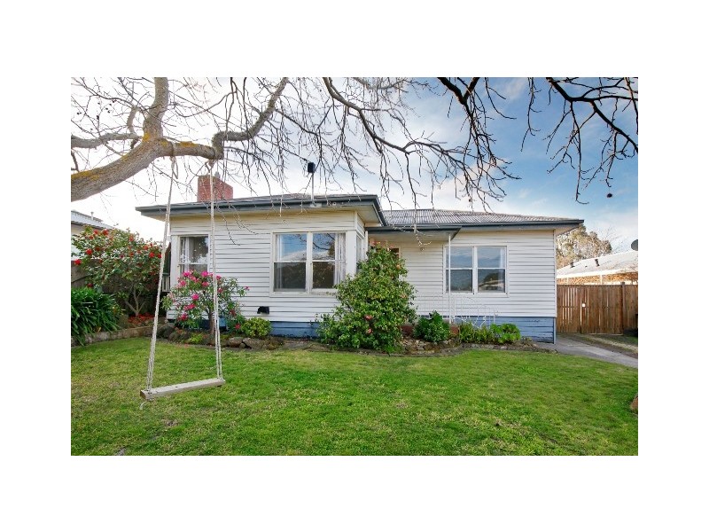 24 Drysdale Avenue, Hamlyn Heights VIC 3215