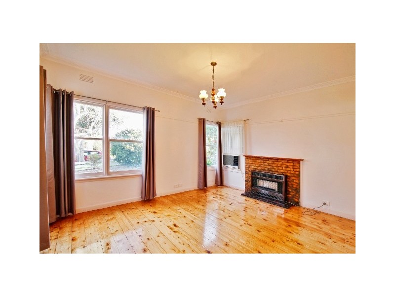 24 Drysdale Avenue, Hamlyn Heights VIC 3215