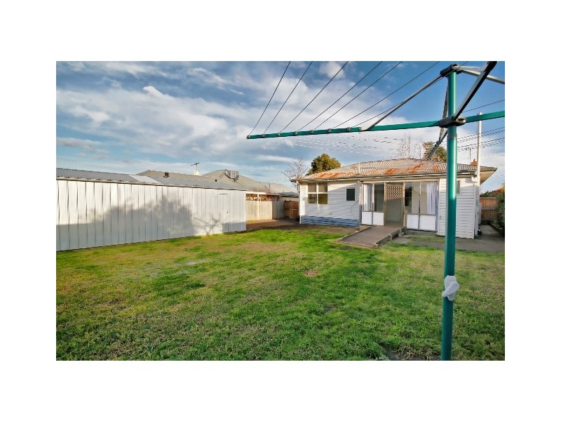 24 Drysdale Avenue, Hamlyn Heights VIC 3215
