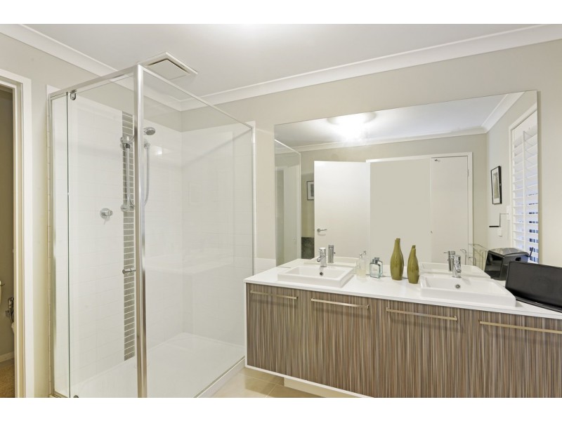 7 Achillea Close, Corio VIC 3214