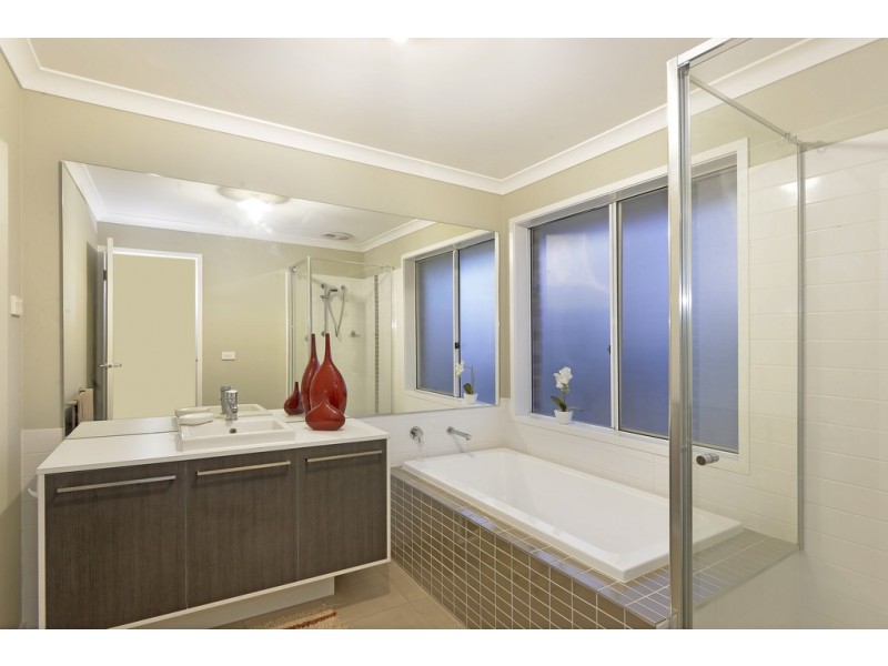 7 Achillea Close, Corio VIC 3214