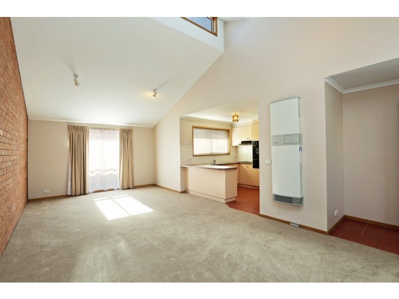 3/6-8 Corangamite Drive, Corio VIC 3214