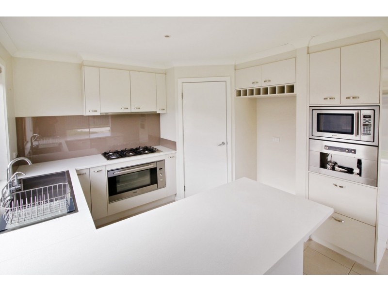 16 Bella Julia Place, Lara VIC 3212