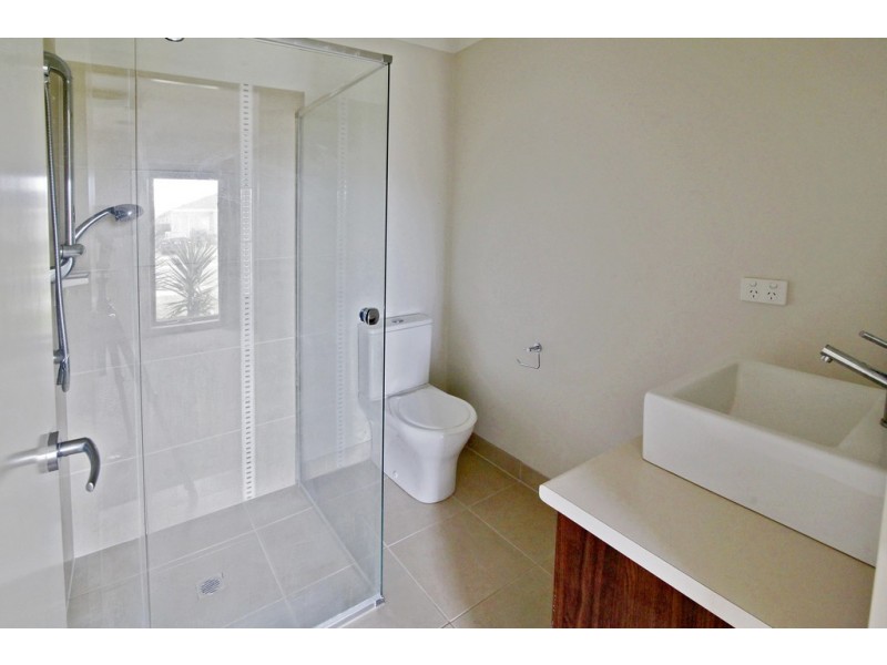 16 Bella Julia Place, Lara VIC 3212