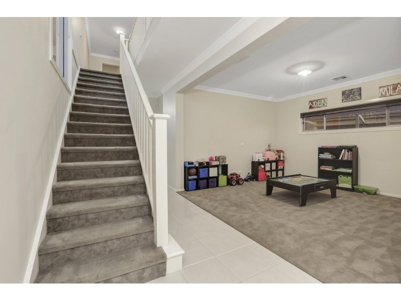 2 Grey Teal Place, Lara VIC 3212