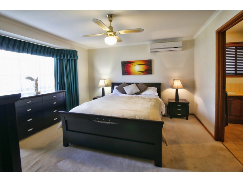 3 Newcomen Court, Lara VIC 3212