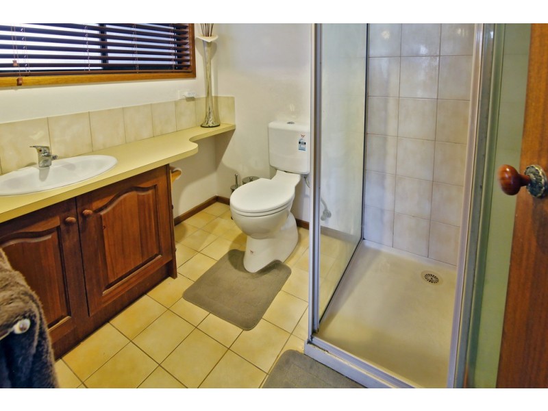 3 Newcomen Court, Lara VIC 3212