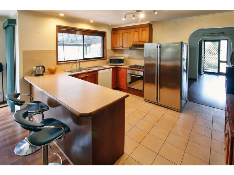 3 Newcomen Court, Lara VIC 3212