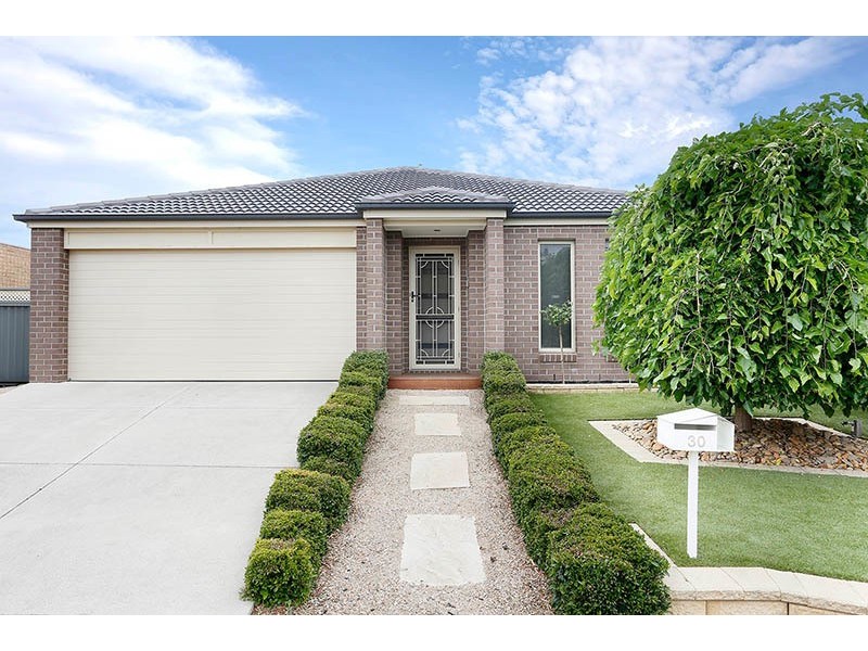 30 Springwater Drive, Lara VIC 3212