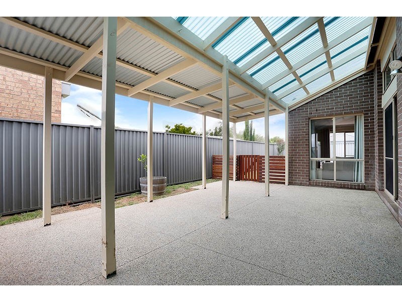 30 Springwater Drive, Lara VIC 3212